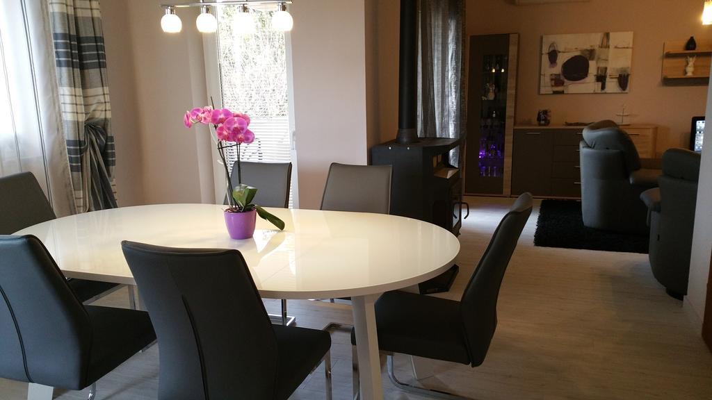 Apartments Roncevic Zadar Habitación foto